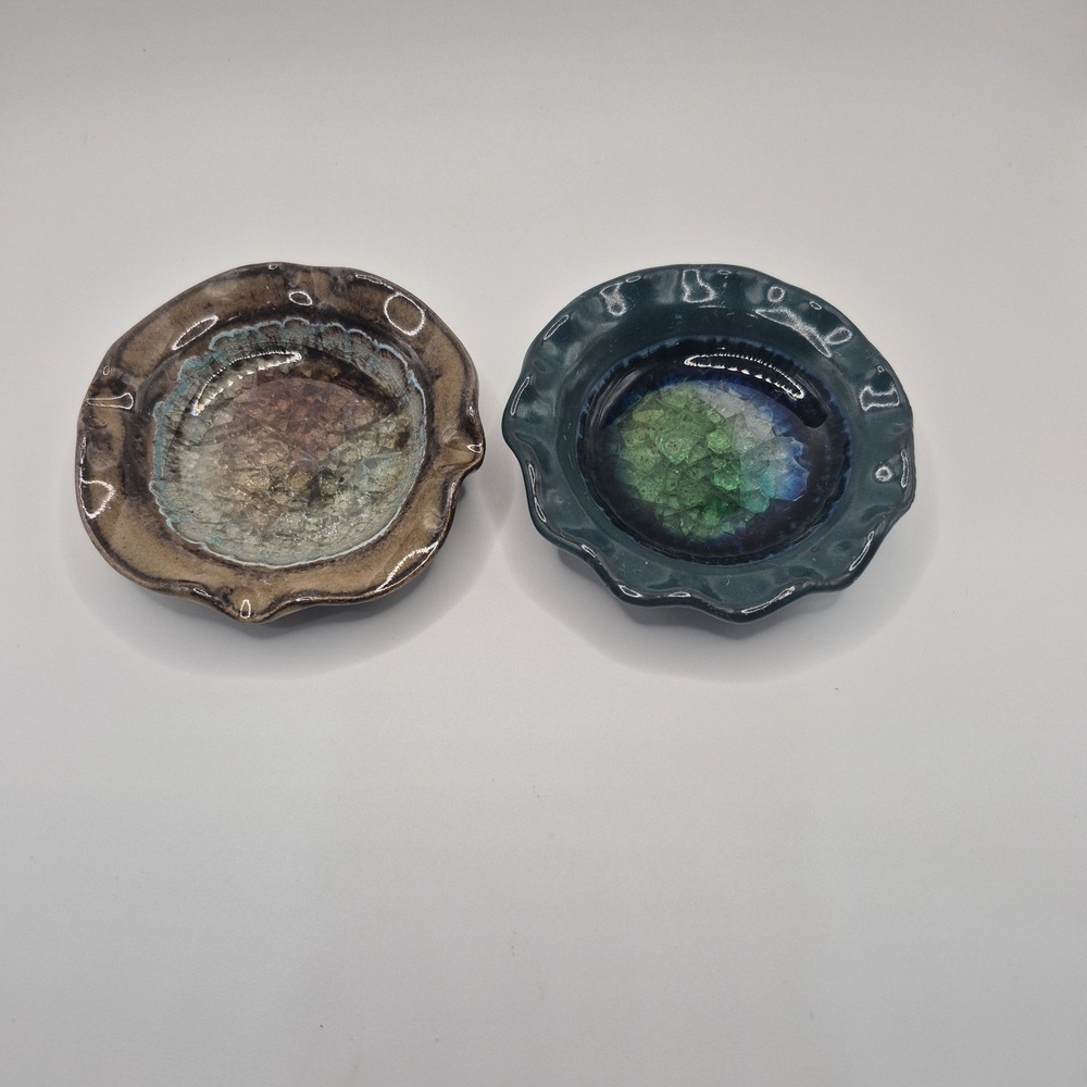 2 Trinket Dish with Cracked Glass Inside Collectable  3.5"Beautiful USA